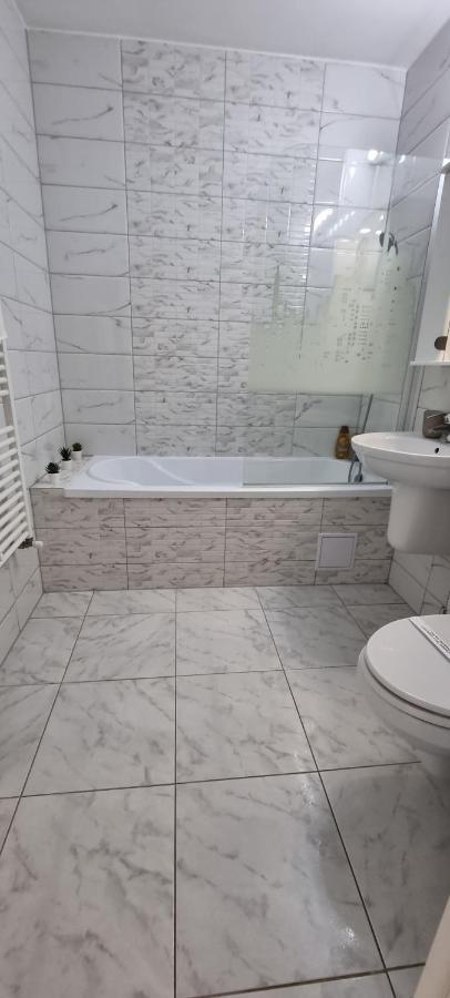 Stay Inn Μπρασόβ Εξωτερικό φωτογραφία